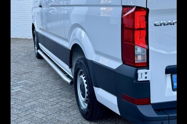 Volkswagen Crafter 2.0 TDI L3H3 Comfortline EURO 6 Fabrieksgarantie 2-2028 Airco Cruise Navi Voorruitverwarming Sensoren v/a