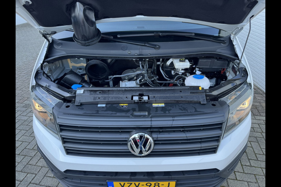 Volkswagen Crafter 2.0 TDI L3H3 Comfortline EURO 6 Fabrieksgarantie 2-2028 Airco Cruise Navi Voorruitverwarming Sensoren v/a