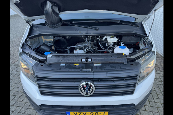 Volkswagen Crafter 2.0 TDI L3H3 Comfortline EURO 6 Fabrieksgarantie 2-2028 Airco Cruise Navi Voorruitverwarming Sensoren v/a