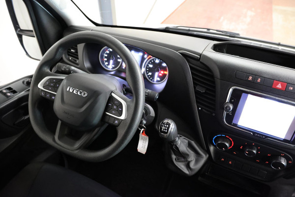 Iveco Daily 35C18HV 3.0 180PK L2H1 DUBBEL LUCHT