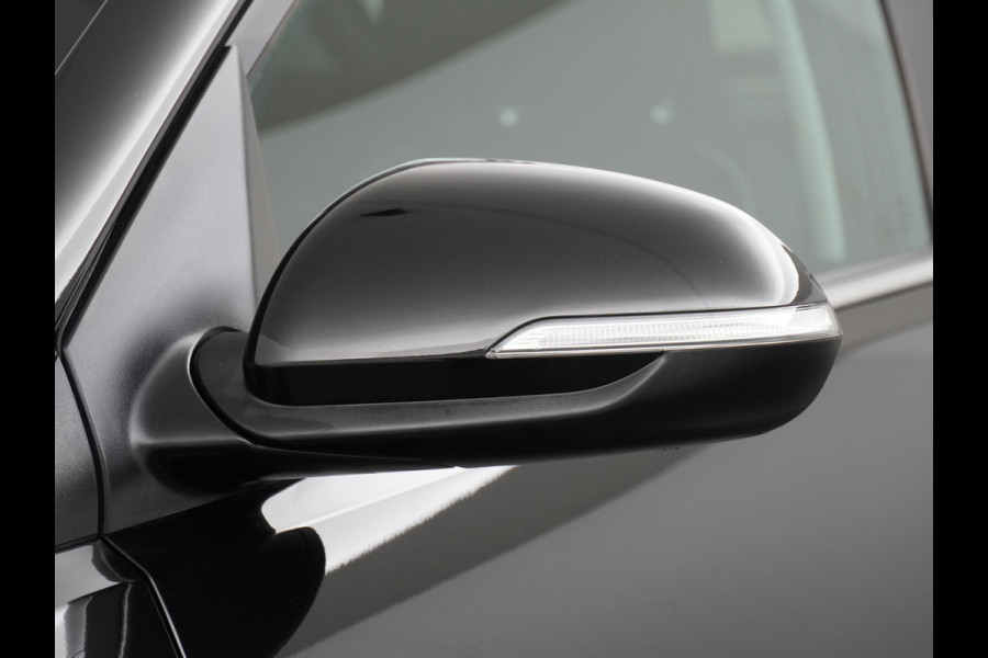 Kia Stonic 1.0 T-GDi MHEV GT-Line Airco - Apple Carplay/Android Auto - Cruise Control - Climate Control - Navigatie - Stoel/Stuur Verwarming - Virena Zekerheidspakket €895,-