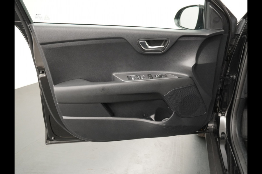 Kia Stonic 1.0 T-GDi MHEV GT-Line Airco - Apple Carplay/Android Auto - Cruise Control - Climate Control - Navigatie - Stoel/Stuur Verwarming - Virena Zekerheidspakket €895,-