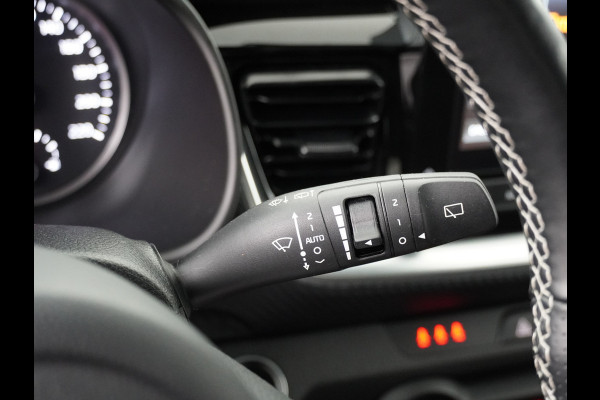 Kia Stonic 1.0 T-GDi MHEV GT-Line Airco - Apple Carplay/Android Auto - Cruise Control - Climate Control - Navigatie - Stoel/Stuur Verwarming - Virena Zekerheidspakket €895,-