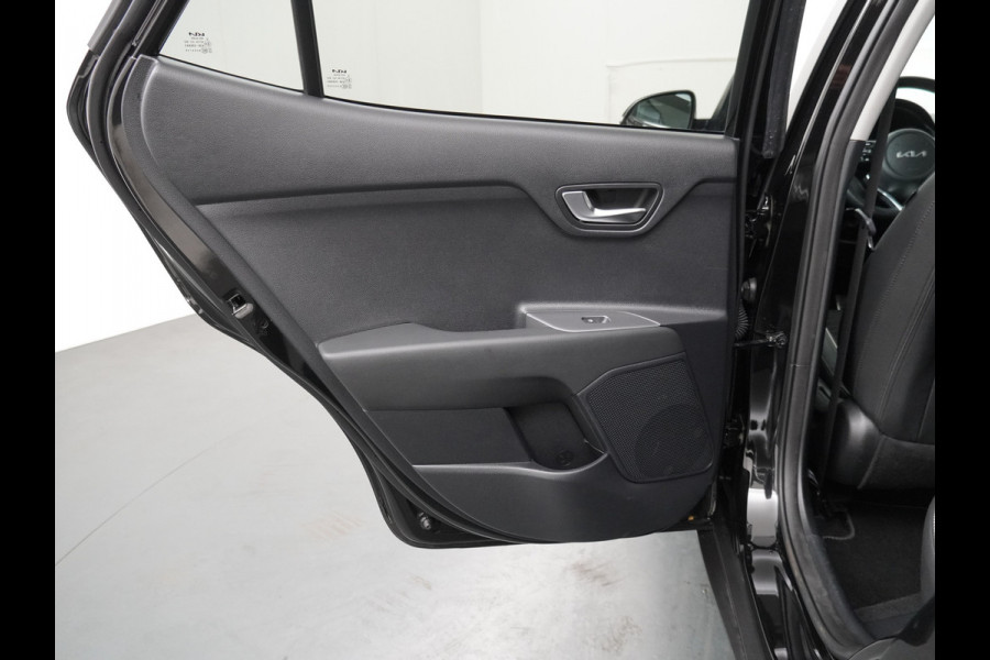 Kia Stonic 1.0 T-GDi MHEV GT-Line Airco - Apple Carplay/Android Auto - Cruise Control - Climate Control - Navigatie - Stoel/Stuur Verwarming - Virena Zekerheidspakket €895,-