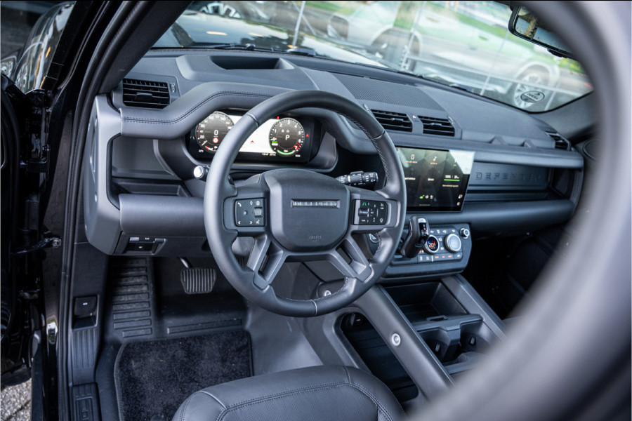Land Rover Defender 110 P300e 110 FULL URBAN PACK ** Towing ** Cold Climate ** 23inch ** HSE X-Dynamic