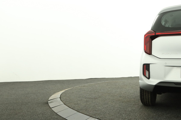 Kia Picanto 1.0 DPI DynamicLine Airco - Apple Carplay/Android Auto - Cruise Control - Navigatie - Achteruitrijcamera - Fabrieksgarantie tot 02-2032