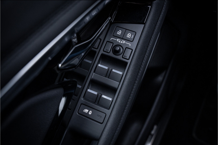 Land Rover Range Rover Evoque P300e AWD R-Dynamic SE ** 20inch ** Cold Climate ** Drive Pack ** Meridian