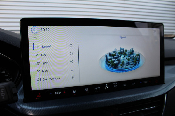 Ford FOCUS Wagon 1.0 EcoBoost 125PK Titanium Active ACTIE | Adaptieve Cruis | BLIS | Led | Navigatie | Winterpack