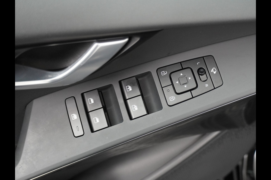 Kia Niro EV DynamicLine 64.8 kWh Airco - Apple Carplay/Android Auto - Cruise Control - Navigatie - Achteruitrijcamera - Fabrieksgarantie tot 02-2032