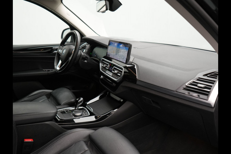 BMW X3 xDrive30e X Line FACELIFT Plug In Hybrid 293pk Dealer O.H. PHEV | 360 Camera | Sportstoelen Verwarmd | Apple Carplay | Hifi Audio | Virtual Cockpit | Navigatie | Cruise Control | DAB | LED Koplampen | 18"L.M |
