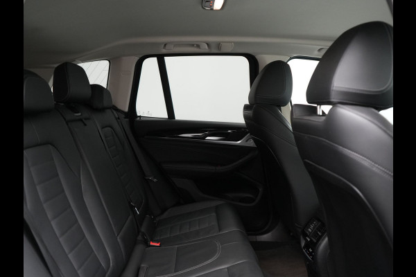 BMW X3 xDrive30e X Line FACELIFT Plug In Hybrid 293pk Dealer O.H. PHEV | 360 Camera | Sportstoelen Verwarmd | Apple Carplay | Hifi Audio | Virtual Cockpit | Navigatie | Cruise Control | DAB | LED Koplampen | 18"L.M |