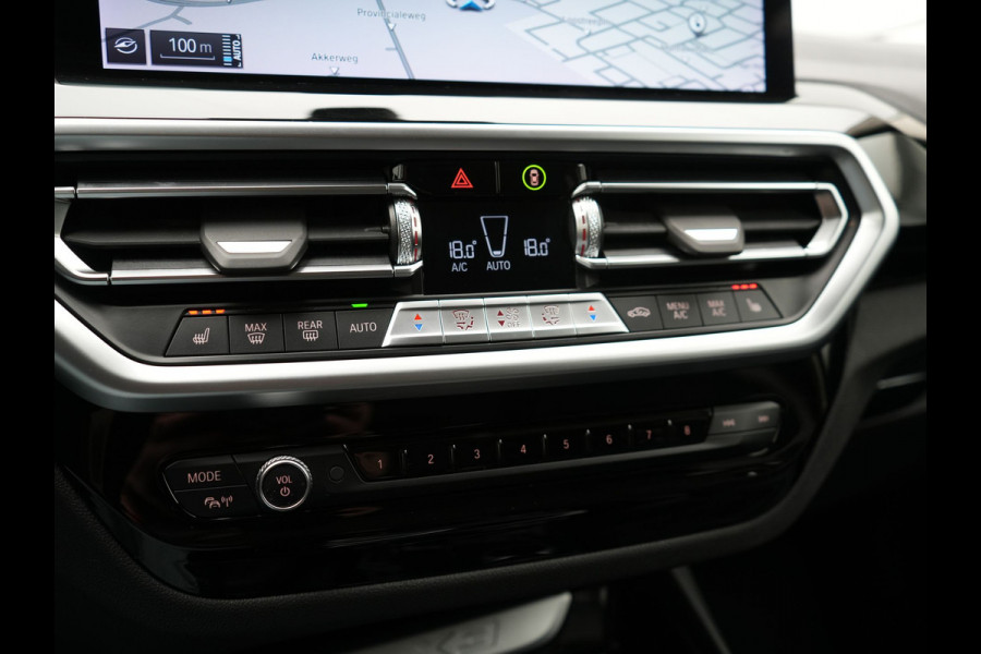 BMW X3 xDrive30e X Line FACELIFT Plug In Hybrid 293pk Dealer O.H. PHEV | 360 Camera | Sportstoelen Verwarmd | Apple Carplay | Hifi Audio | Virtual Cockpit | Navigatie | Cruise Control | DAB | LED Koplampen | 18"L.M |