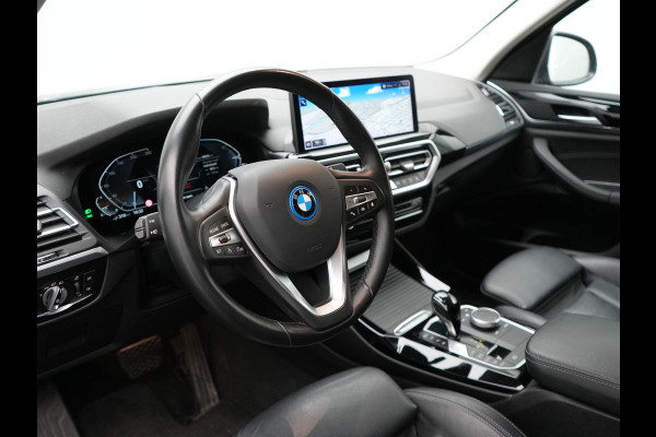 BMW X3 xDrive30e X Line FACELIFT Plug In Hybrid 293pk Dealer O.H. PHEV | 360 Camera | Sportstoelen Verwarmd | Apple Carplay | Hifi Audio | Virtual Cockpit | Navigatie | Cruise Control | DAB | LED Koplampen | 18"L.M |
