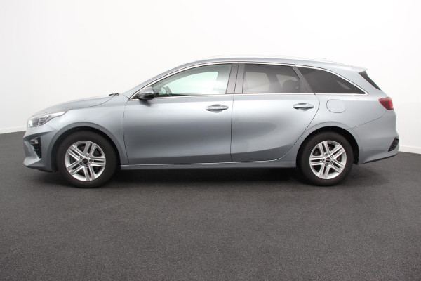 Kia Ceed Sportswagon 1.4 T-GDi Automaat DynamicLine | Panoramadak | Adaptive Cruise Control | Lane Assist | Camera | Stoel/Stuurverwarming | Apple Carplay/Android Auto | JBL Soundsystem | Navigatie |