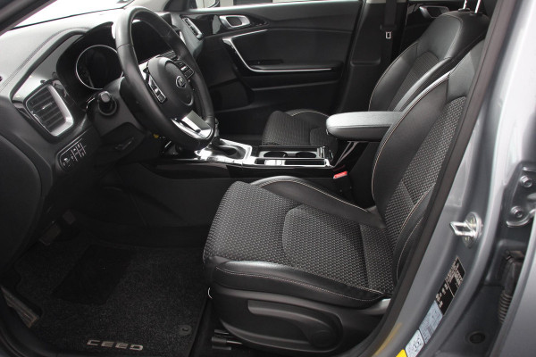 Kia Ceed Sportswagon 1.4 T-GDi Automaat DynamicLine | Panoramadak | Adaptive Cruise Control | Lane Assist | Camera | Stoel/Stuurverwarming | Apple Carplay/Android Auto | JBL Soundsystem | Navigatie |