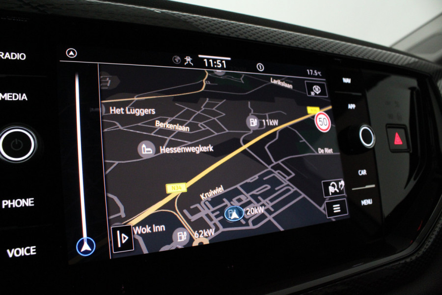 Volkswagen Taigo 1.0 TSI Life Edition Automaat/Camera/Panorama schuifdak/navigatie...