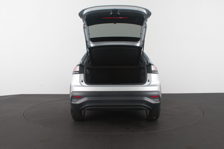 Volkswagen Taigo 1.0 TSI Life Edition Automaat/Camera/Panorama schuifdak/navigatie...