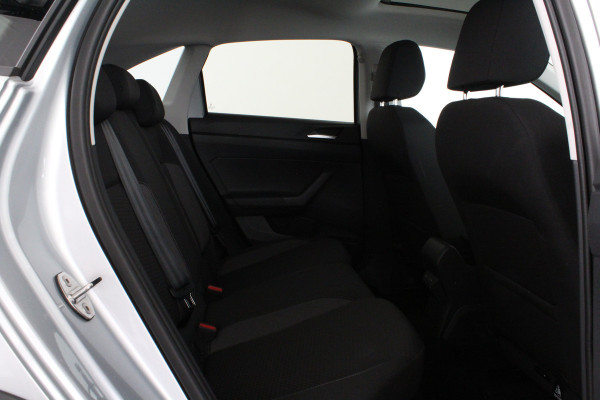 Volkswagen Taigo 1.0 TSI Life Edition Automaat/Camera/Panorama schuifdak/navigatie...