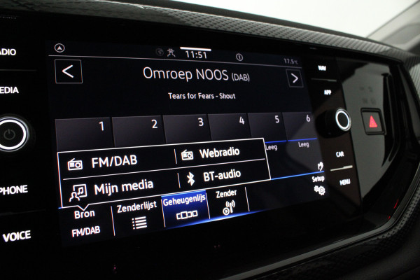 Volkswagen Taigo 1.0 TSI Life Edition Automaat/Camera/Panorama schuifdak/navigatie...