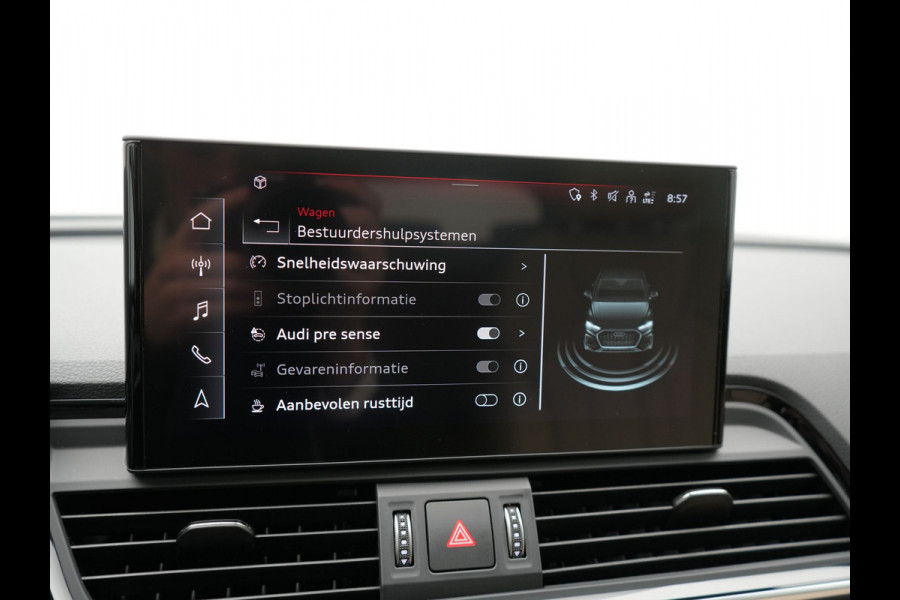 Audi Q5 Sportback 50 TFSI e S Line Plug In Hybrid 300pk Dealer O.H PHEV | Luchtvering | Matrix LED | 21"Audi Sport L.M | Sfeerverlichting | Lederen Sportstoelen Verwarmd | Cruise Control | Navigatie | Virtual | DAB |