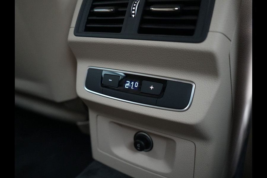 Audi Q5 Sportback 50 TFSI e S Line Plug In Hybrid 300pk Dealer O.H PHEV | Luchtvering | Matrix LED | 21"Audi Sport L.M | Sfeerverlichting | Lederen Sportstoelen Verwarmd | Cruise Control | Navigatie | Virtual | DAB |