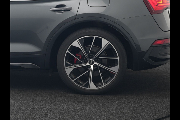 Audi Q5 Sportback 50 TFSI e S Line Plug In Hybrid 300pk Dealer O.H PHEV | Luchtvering | Matrix LED | 21"Audi Sport L.M | Sfeerverlichting | Lederen Sportstoelen Verwarmd | Cruise Control | Navigatie | Virtual | DAB |