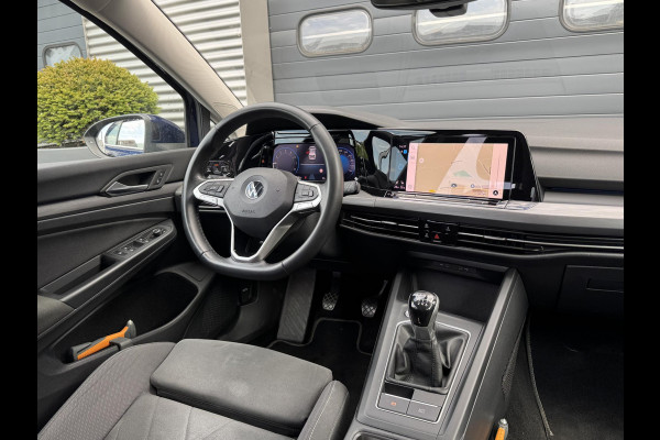 Volkswagen Golf 1.5 TSI Style | Adaptive Cruise Control | Head-Up Display | Massage | DAB | Parkeersensoren |