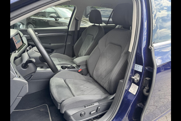 Volkswagen Golf 1.5 TSI Style | Adaptive Cruise Control | Head-Up Display | Massage | DAB | Parkeersensoren |