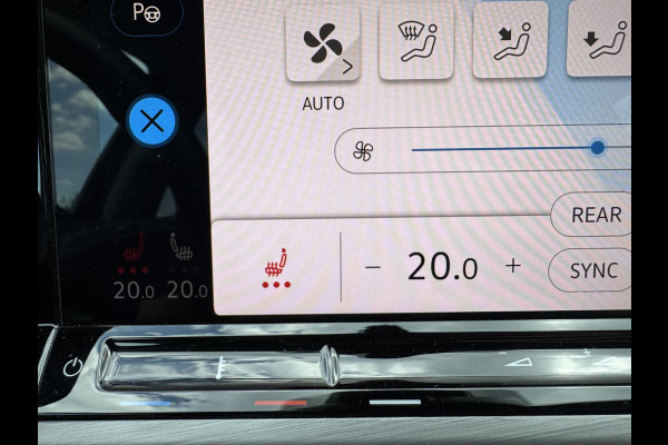 Volkswagen Golf 1.5 TSI Style | Adaptive Cruise Control | Head-Up Display | Massage | DAB | Parkeersensoren |