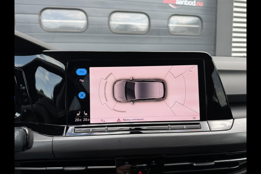 Volkswagen Golf 1.5 TSI Style | Adaptive Cruise Control | Head-Up Display | Massage | DAB | Parkeersensoren |