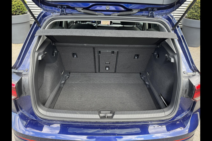 Volkswagen Golf 1.5 TSI Style | Adaptive Cruise Control | Head-Up Display | Massage | DAB | Parkeersensoren |