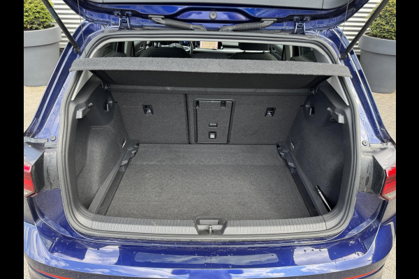 Volkswagen Golf 1.5 TSI Style | Adaptive Cruise Control | Head-Up Display | Massage | DAB | Parkeersensoren |