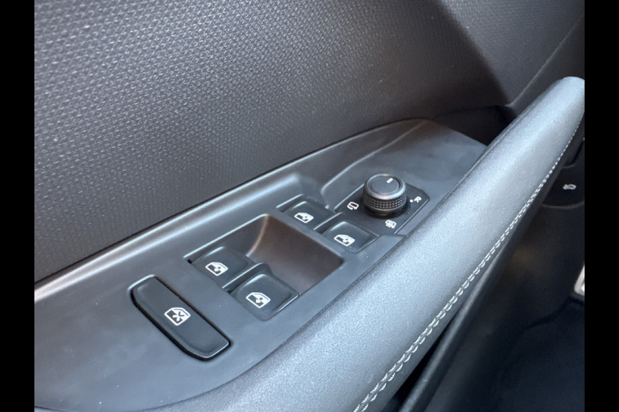 CUPRA Terramar 1.5 eTSI 150PK DSG Business HEAD-UP/NAVI/CAMERA/LEDER MATRIX FABRIEKS GARANTIE