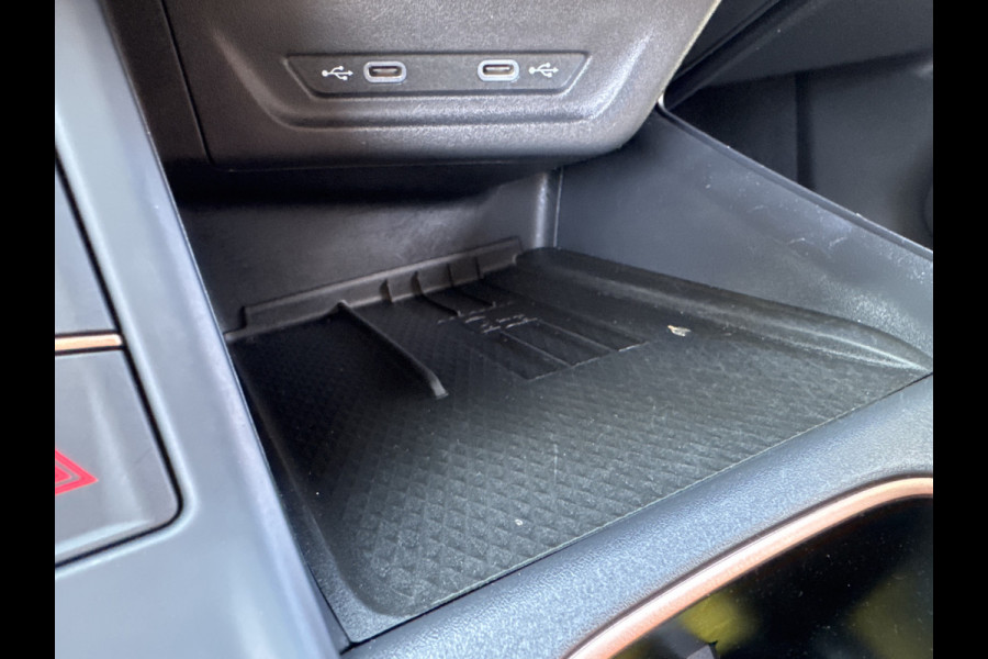 CUPRA Terramar 1.5 eTSI 150PK DSG Business HEAD-UP/NAVI/CAMERA/LEDER MATRIX FABRIEKS GARANTIE