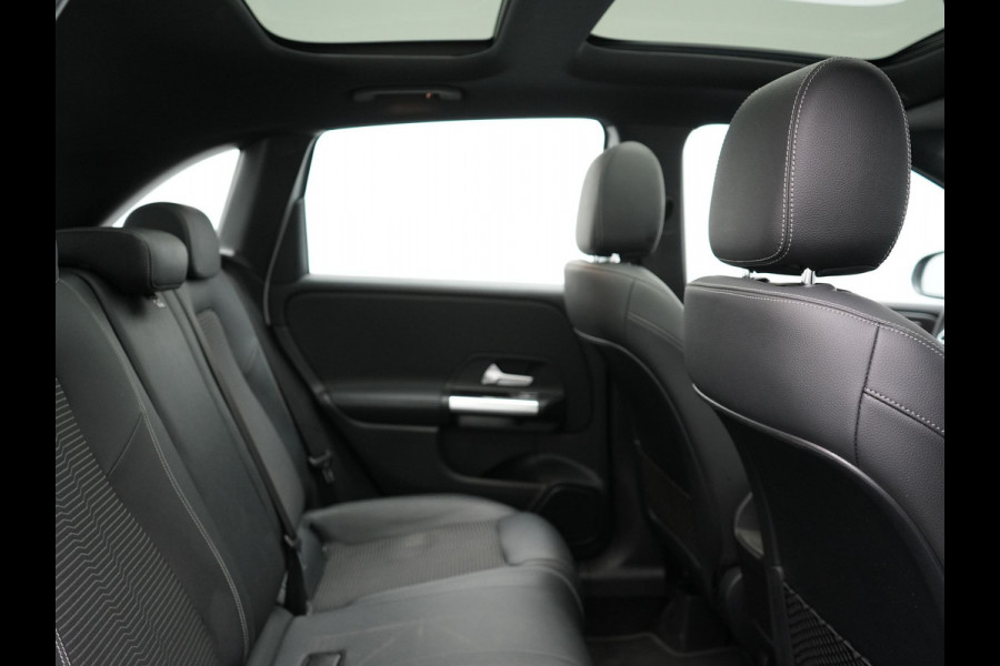 Mercedes-Benz B-Klasse 250 e Progressive Plug In Hybrid 218pk Dealer O.H. PHEV | Panodak | Camera | Sportstoelen Verwarmd | Widescreen Navi | Blis | Apple Carplay | Navigatie | DAB |