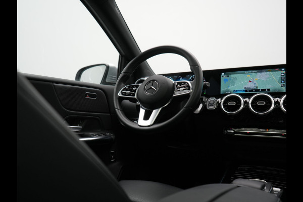 Mercedes-Benz B-Klasse 250 e Progressive Plug In Hybrid 218pk Dealer O.H. PHEV | Panodak | Camera | Sportstoelen Verwarmd | Widescreen Navi | Blis | Apple Carplay | Navigatie | DAB |