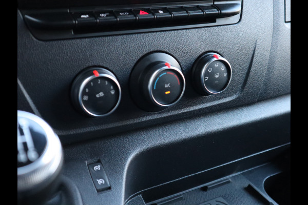 Renault Master 2.3 dCi 150pk Euro 6 L2H2 - Glasresteel v.d. Born - Resteel - Traplader - Trekhaak