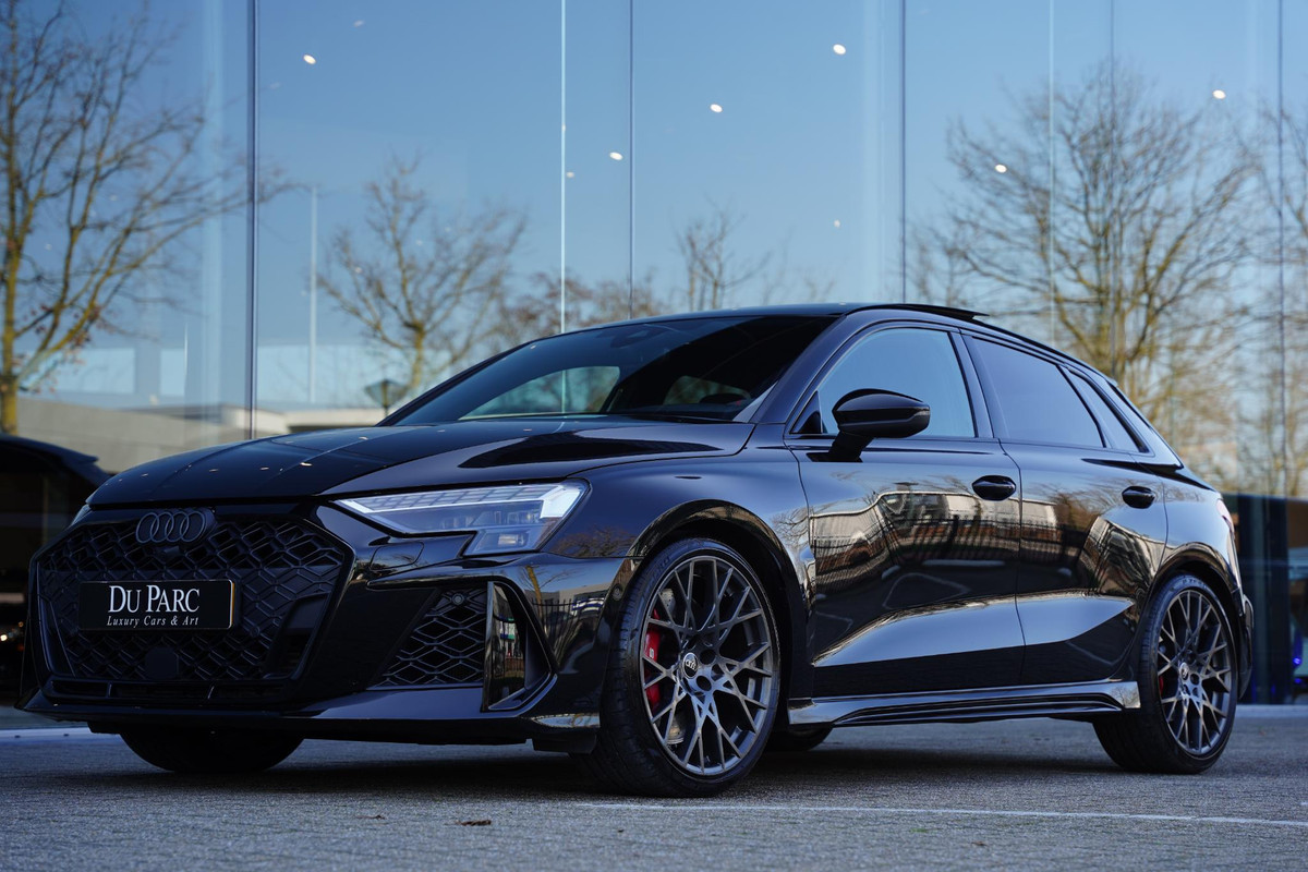 Audi RS 3 SPORTBACK 2.5 TFSI Quattro Panorama / SONOS 3D / Magnetic Ride