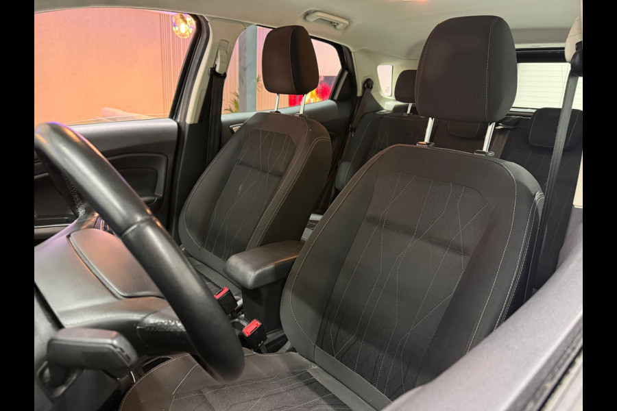 Ford EcoSport Trend Ultimate Navi Trekhaak Nap Garantie Cruise Camera Carplay Airco PDC Led