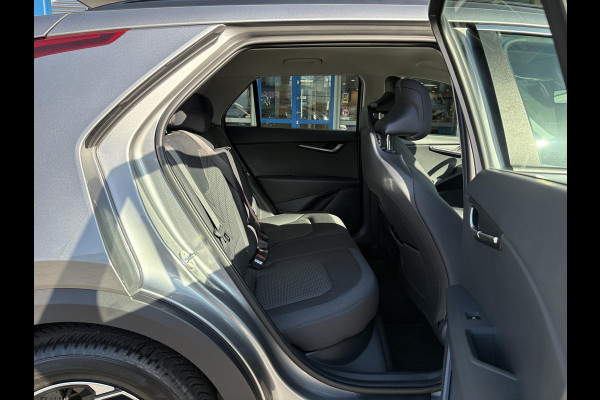 Kia Niro 1.6 GDi PHEV DynamicLine PHEV | Stoelverwarming | Camera | Adaptive cruise control | All season banden