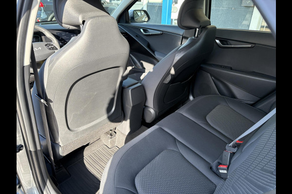Kia Niro 1.6 GDi PHEV DynamicLine PHEV | Stoelverwarming | Camera | Adaptive cruise control | All season banden