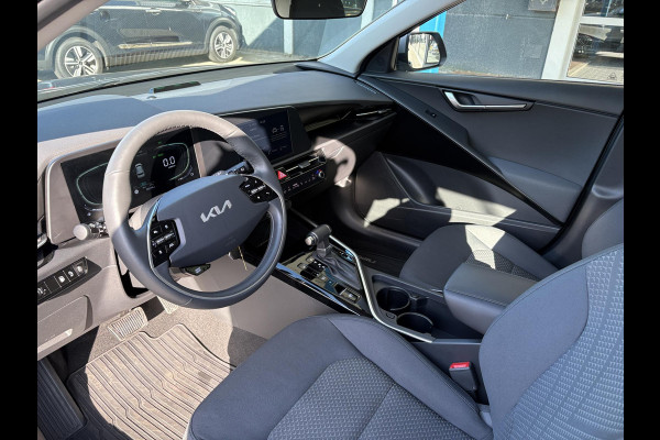 Kia Niro 1.6 GDi PHEV DynamicLine PHEV | Stoelverwarming | Camera | Adaptive cruise control | All season banden