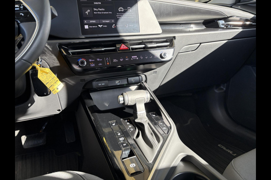 Kia Niro 1.6 GDi PHEV DynamicLine PHEV | Stoelverwarming | Camera | Adaptive cruise control | All season banden