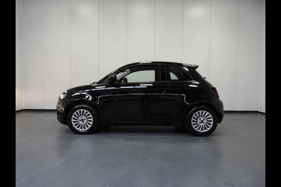 Fiat 500E Urban 42 kWh NAVI-APP/CLIMA/CRUISE!