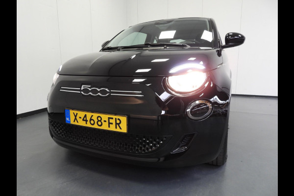 Fiat 500E Urban 42 kWh NAVI-APP/CLIMA/CRUISE!