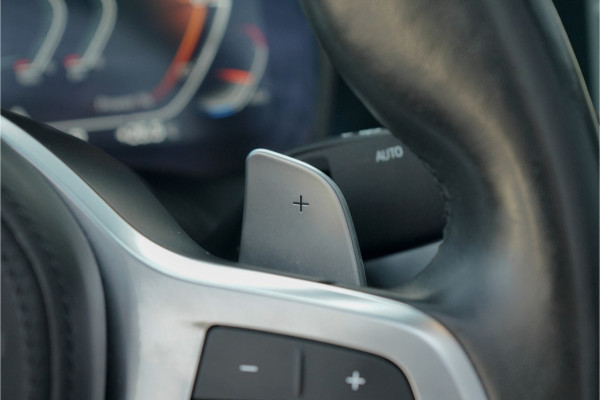 BMW 4 Serie Cabrio 420i High Executive Individual M Leer Laserlight H/K