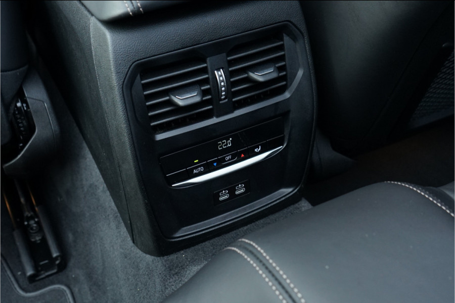 BMW 4 Serie Cabrio 420i High Executive Individual M Leer Laserlight H/K