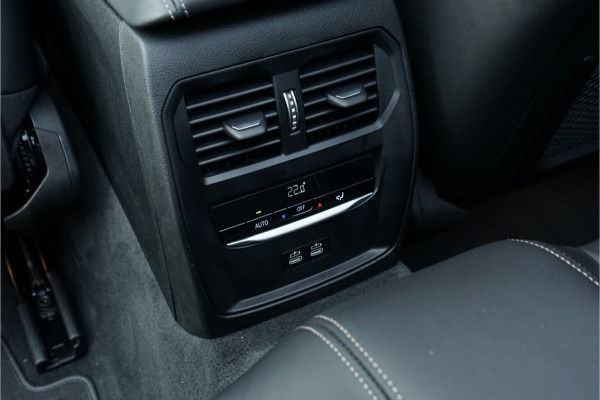 BMW 4 Serie Cabrio 420i High Executive Individual M Leer Laserlight H/K