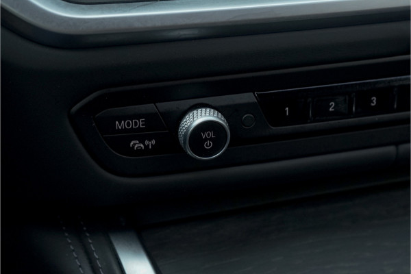 BMW 4 Serie Cabrio 420i High Executive Individual M Leer Laserlight H/K