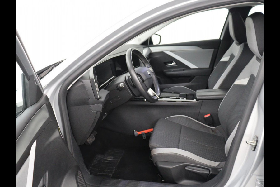 Opel Astra 1.6 Turbo Hybrid | Origineel NL | Adaptive cruise | Carplay | Parkeerhulp | Climate control | Digital Cockpit | Bluetooth | PHEV | Plug In